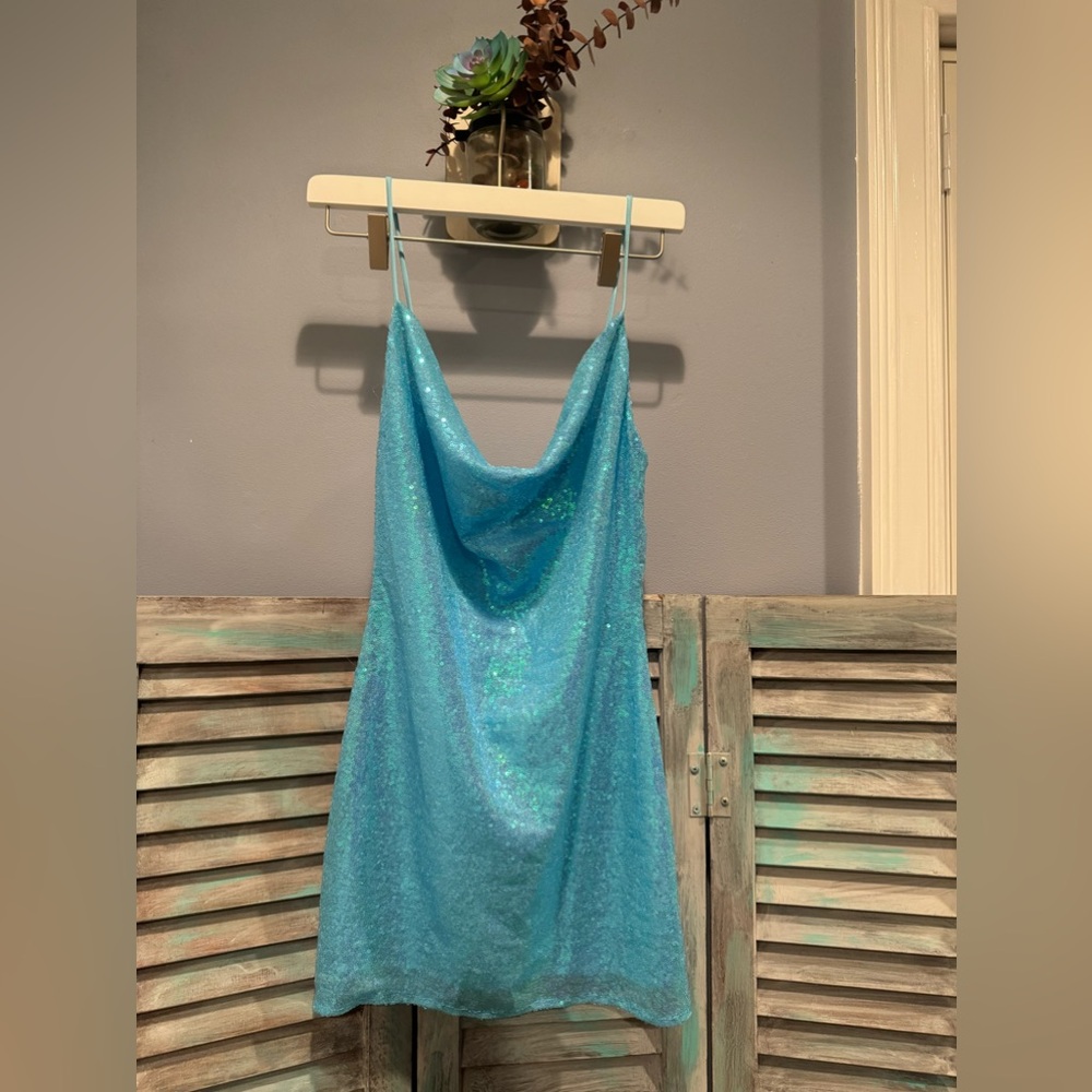 Lucy in the Sky, spaghetti strap mini dress, turquoise. Size M